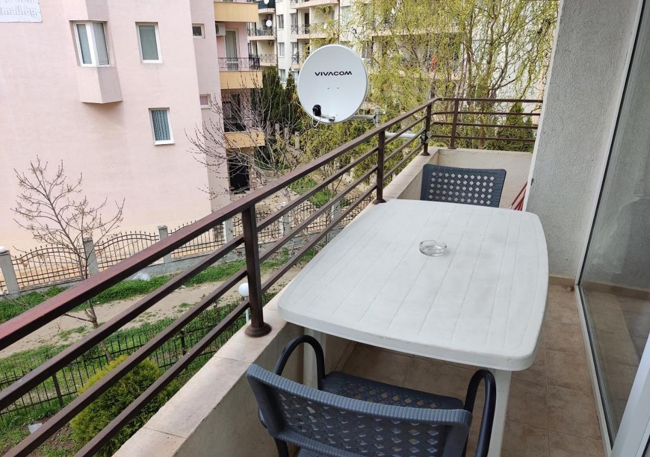 Charis Cozy Family Apart At Sun Village Complex Close To The Beach Sunny Beach Exterior foto